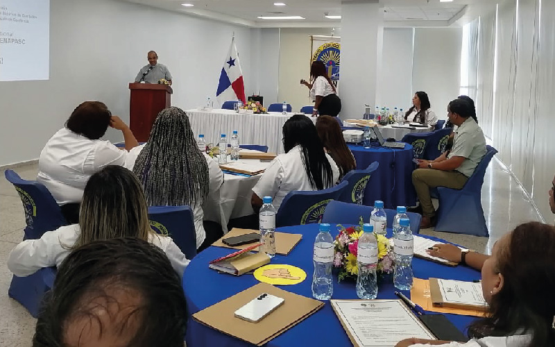 Invocación religiosa y trabajo en equipo