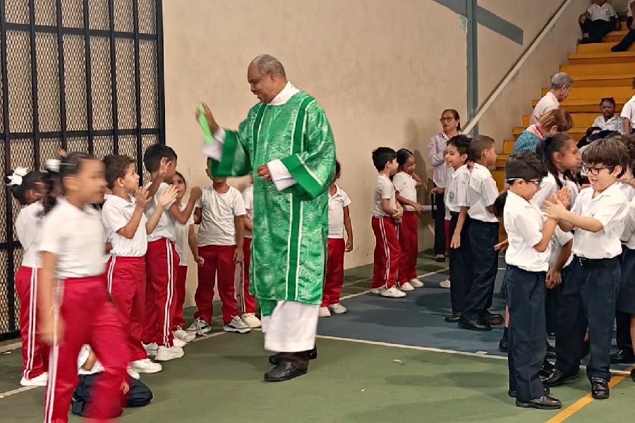 Celebración en la Escuela Belisario Porras